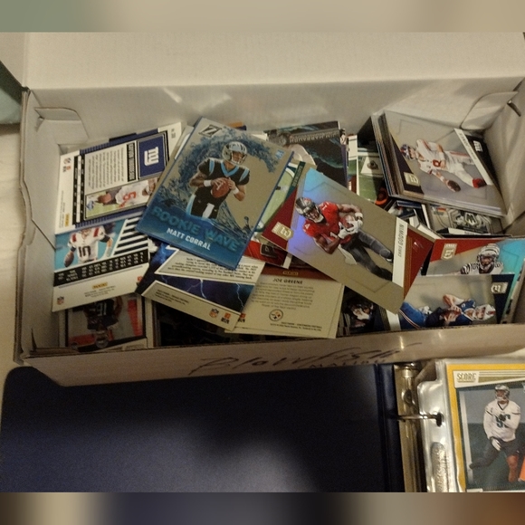 Sports card collection - Picture 13 of 13